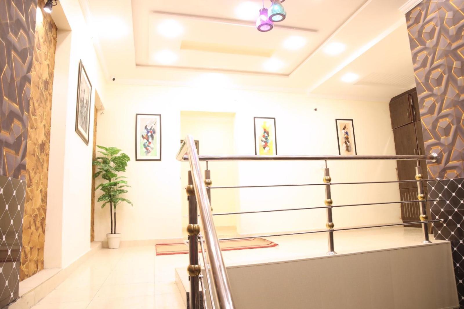 Royal Fort Executive Hotel Gulberg لاهور المظهر الخارجي الصورة