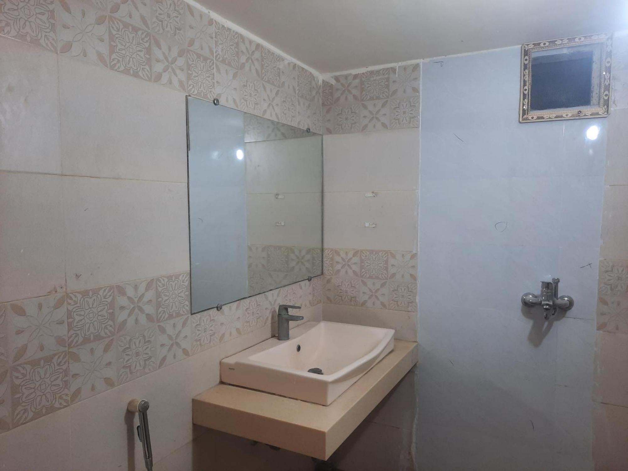 Royal Fort Executive Hotel Gulberg لاهور الغرفة الصورة