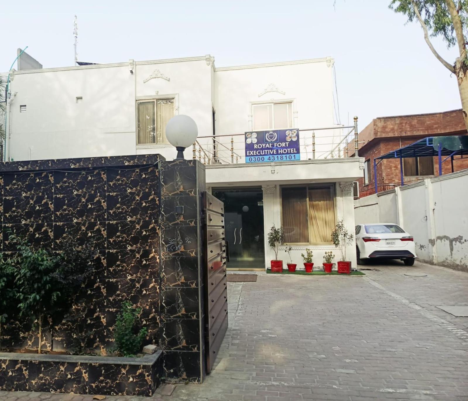 Royal Fort Executive Hotel Gulberg لاهور المظهر الخارجي الصورة